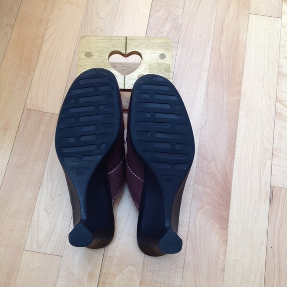 AK Brown Mules - Picture 5 of 7